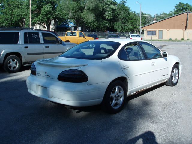 2002 Pontiac Grand Prix SE