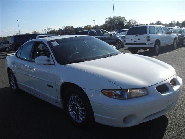 2003 Pontiac Grand Prix 4dr Quad Cab WB 4WD SLT