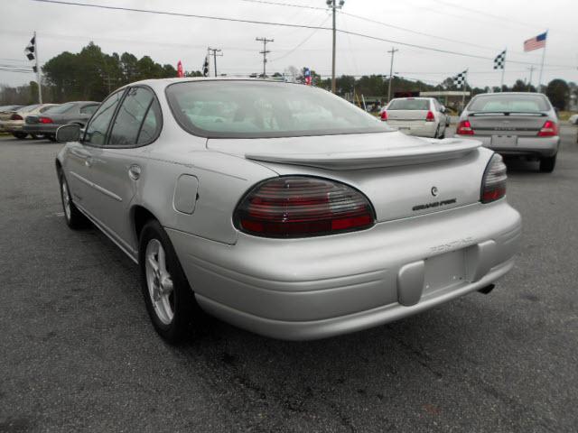 2003 Pontiac Grand Prix SE