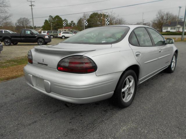 2003 Pontiac Grand Prix SE