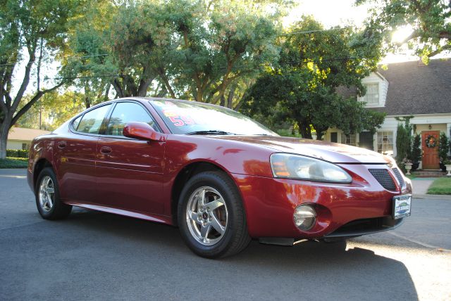 2004 Pontiac Grand Prix 4WD Supercrew Styleside 5-1/2 Ft Box XLT