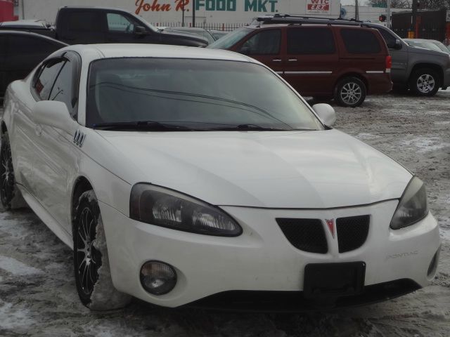 2004 Pontiac Grand Prix 4WD Supercrew Styleside 5-1/2 Ft Box XLT