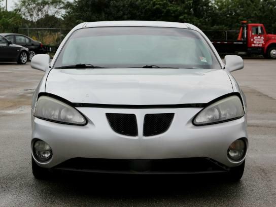 2004 Pontiac Grand Prix 4WD Supercrew Styleside 5-1/2 Ft Box XLT