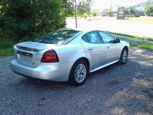 2004 Pontiac Grand Prix 4WD Supercrew Styleside 5-1/2 Ft Box XLT