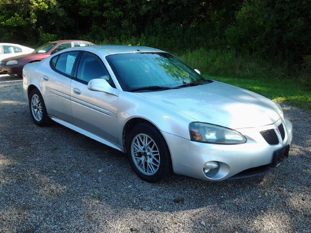 2004 Pontiac Grand Prix 4WD Supercrew Styleside 5-1/2 Ft Box XLT