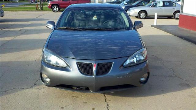 2004 Pontiac Grand Prix 4WD Supercrew Styleside 5-1/2 Ft Box XLT