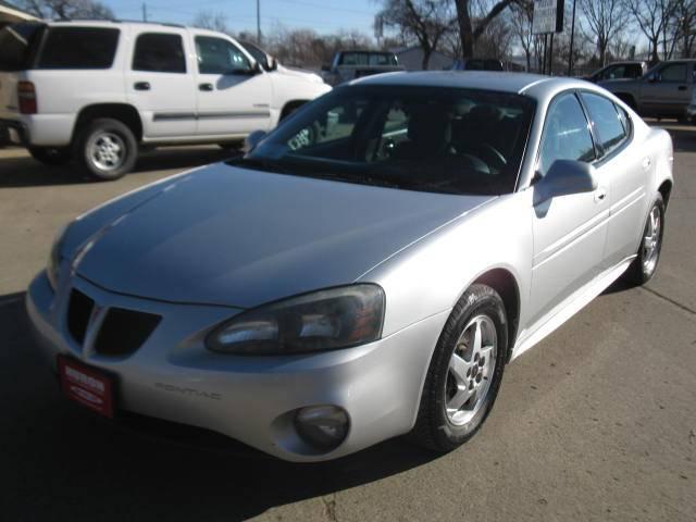 2004 Pontiac Grand Prix 4WD Supercrew Styleside 5-1/2 Ft Box XLT