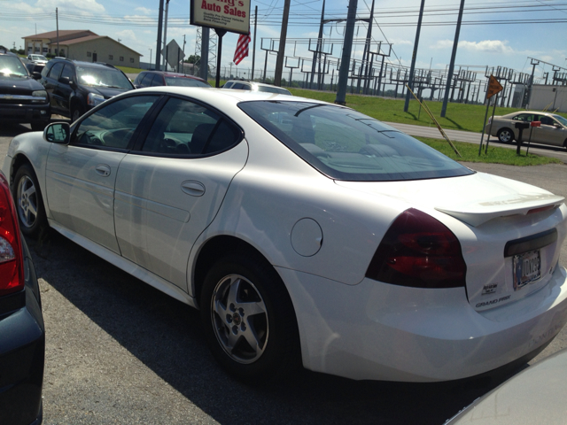 2004 Pontiac Grand Prix 4WD Supercrew Styleside 5-1/2 Ft Box XLT