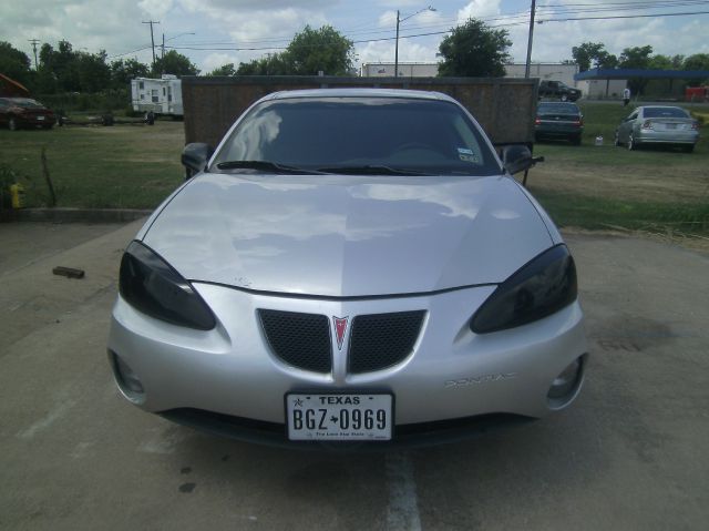 2004 Pontiac Grand Prix 4WD Supercrew Styleside 5-1/2 Ft Box XLT