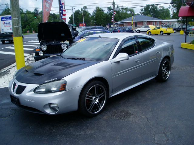 2004 Pontiac Grand Prix Short Box Standard