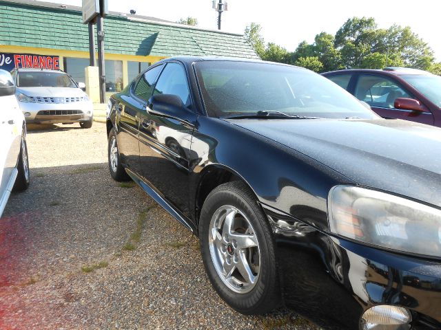 2004 Pontiac Grand Prix 4WD Supercrew Styleside 5-1/2 Ft Box XLT