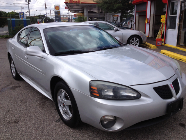 2004 Pontiac Grand Prix 4WD Supercrew Styleside 5-1/2 Ft Box XLT