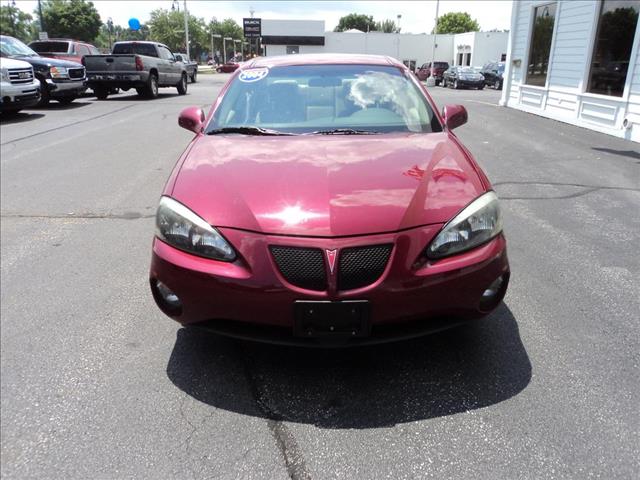 2004 Pontiac Grand Prix 4WD Supercrew Styleside 5-1/2 Ft Box XLT