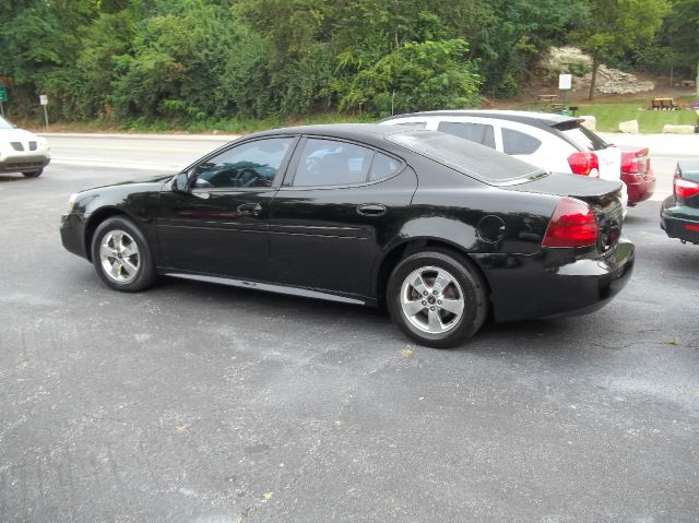 2005 Pontiac Grand Prix Unknown