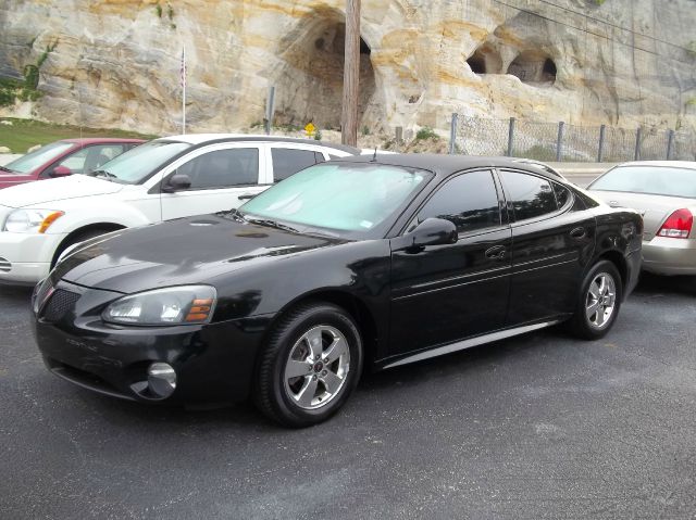 2005 Pontiac Grand Prix Unknown