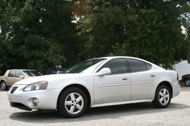 2005 Pontiac Grand Prix Base