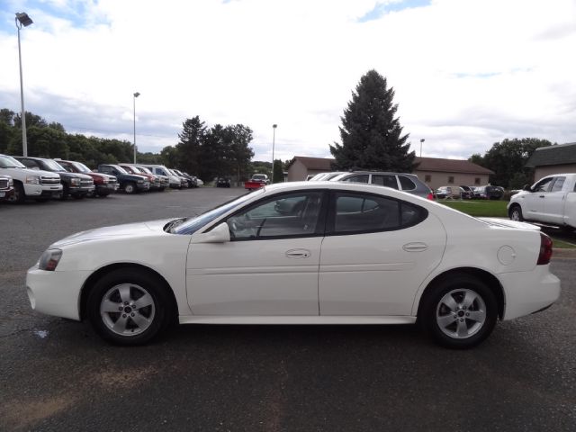 2005 Pontiac Grand Prix Unknown