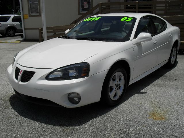 2005 Pontiac Grand Prix Unknown