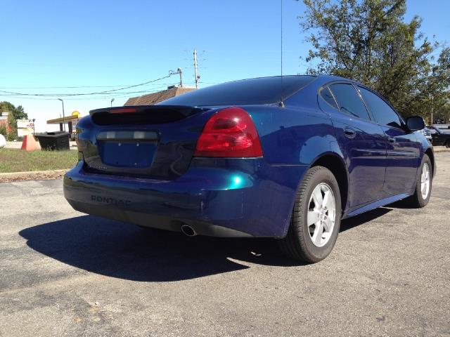 2006 Pontiac Grand Prix Unknown