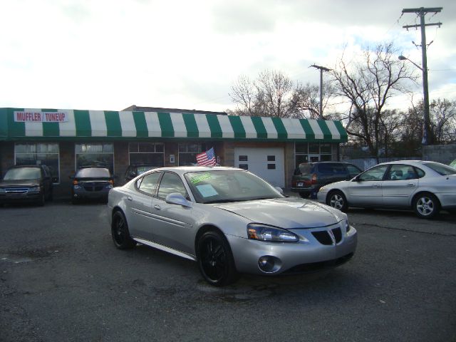 2006 Pontiac Grand Prix Unknown