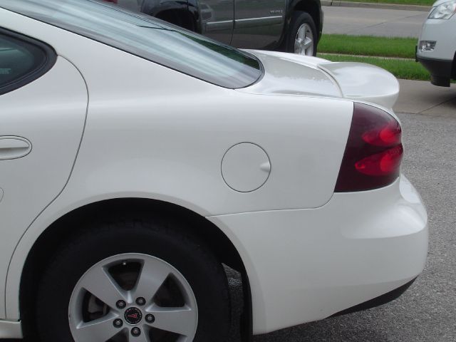 2006 Pontiac Grand Prix Unknown