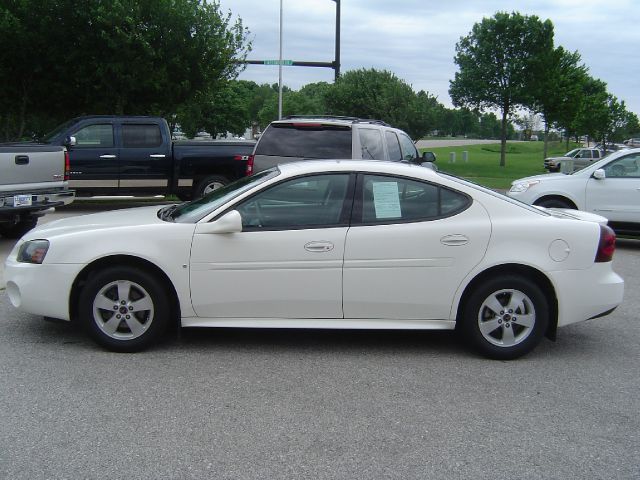 2006 Pontiac Grand Prix Unknown