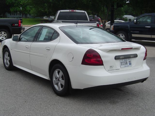 2006 Pontiac Grand Prix Unknown