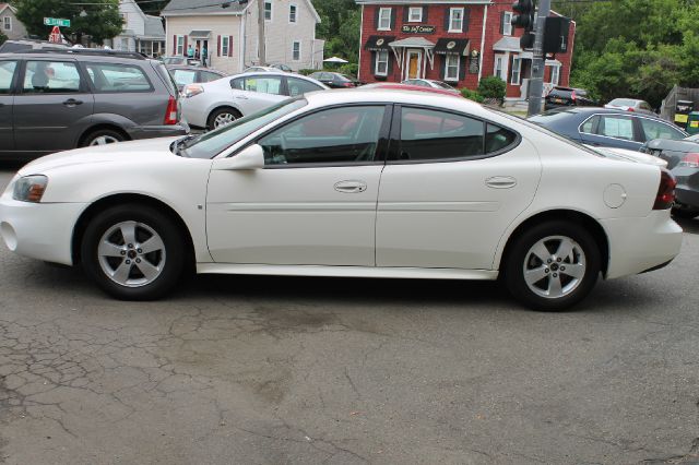 2006 Pontiac Grand Prix Base