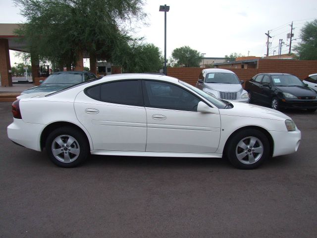 2006 Pontiac Grand Prix Base