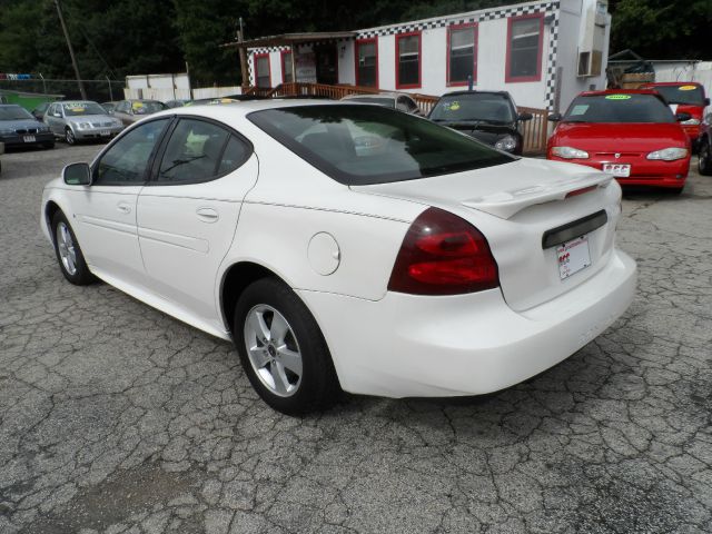 2006 Pontiac Grand Prix Base