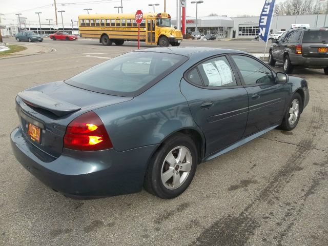 2006 Pontiac Grand Prix Base