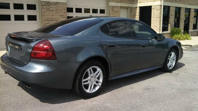 2007 Pontiac Grand Prix XUV SLE 4WD