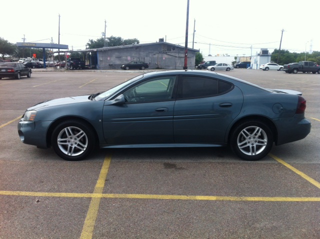 2007 Pontiac Grand Prix XUV SLE 4WD