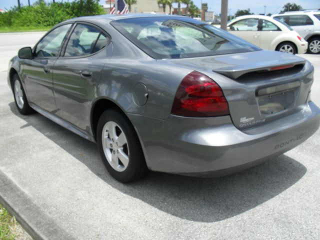 2007 Pontiac Grand Prix Unknown