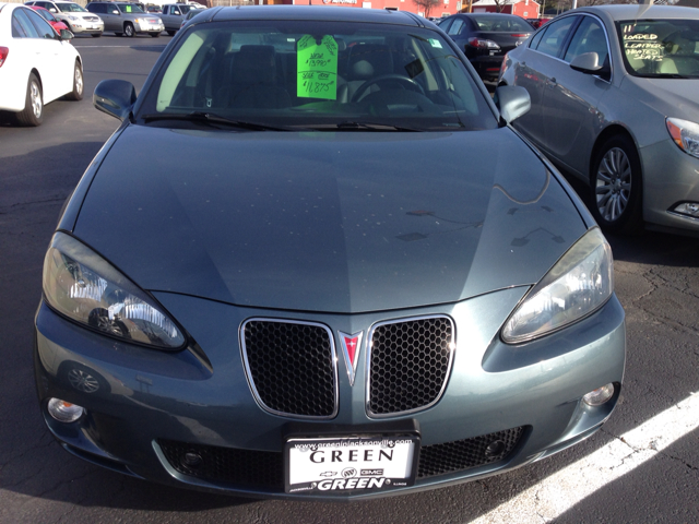 2007 Pontiac Grand Prix GT Hard Top Convertible 2D