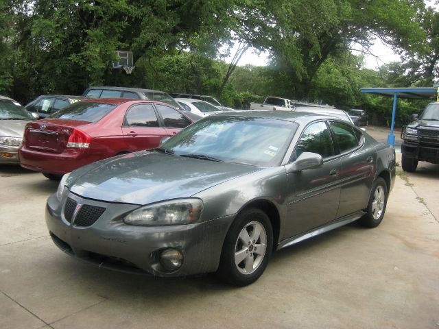 2007 Pontiac Grand Prix XUV SLE 4WD