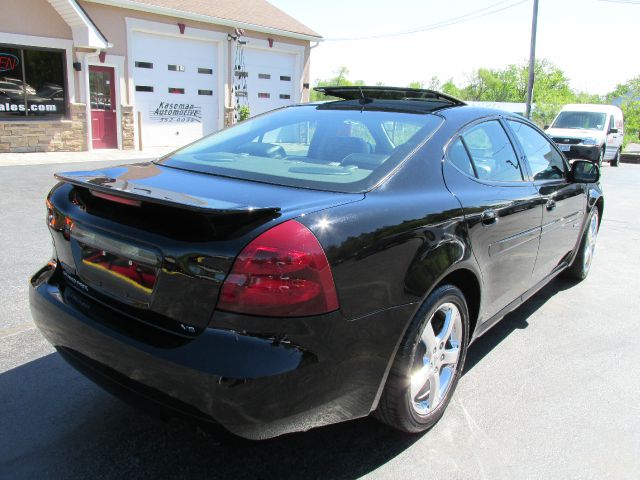 2007 Pontiac Grand Prix GT Hard Top Convertible 2D