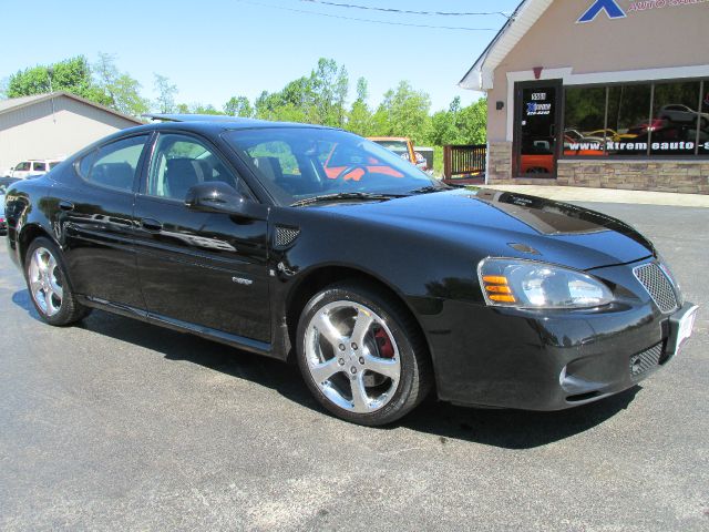 2007 Pontiac Grand Prix GT Hard Top Convertible 2D