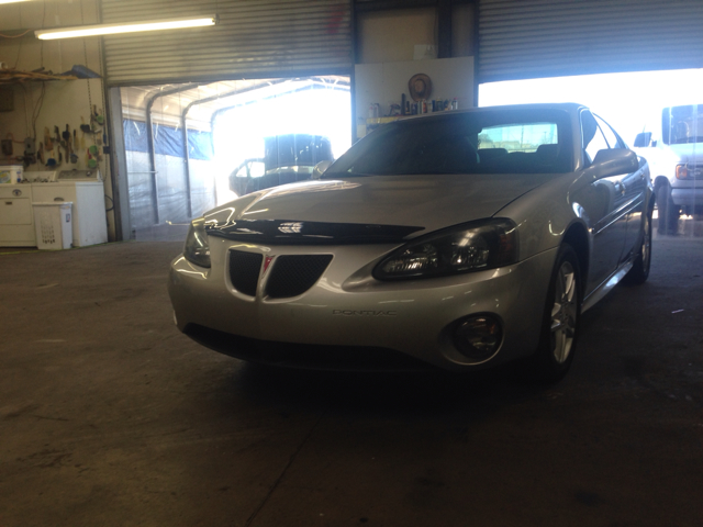 2007 Pontiac Grand Prix XUV SLE 4WD