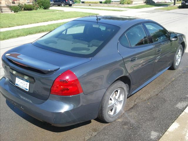 2008 Pontiac Grand Prix Unknown