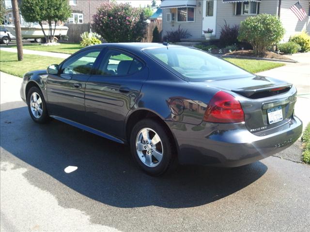 2008 Pontiac Grand Prix Unknown