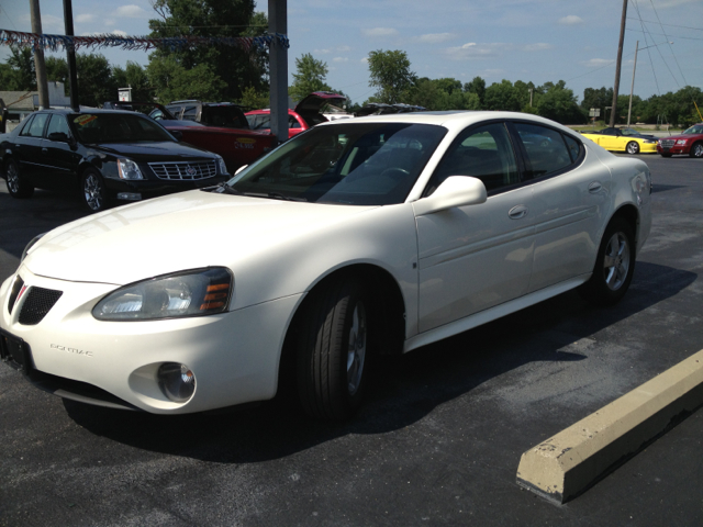 2008 Pontiac Grand Prix Unknown