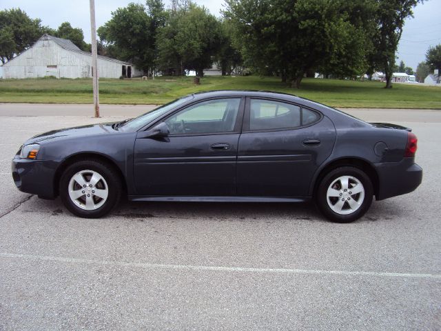 2008 Pontiac Grand Prix Unknown