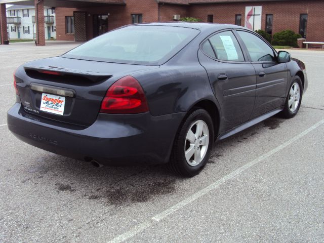 2008 Pontiac Grand Prix Unknown