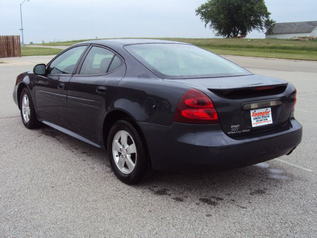 2008 Pontiac Grand Prix Unknown