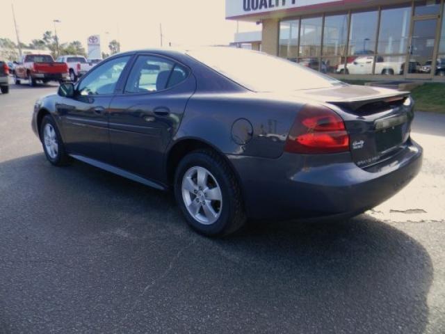 2008 Pontiac Grand Prix Unknown