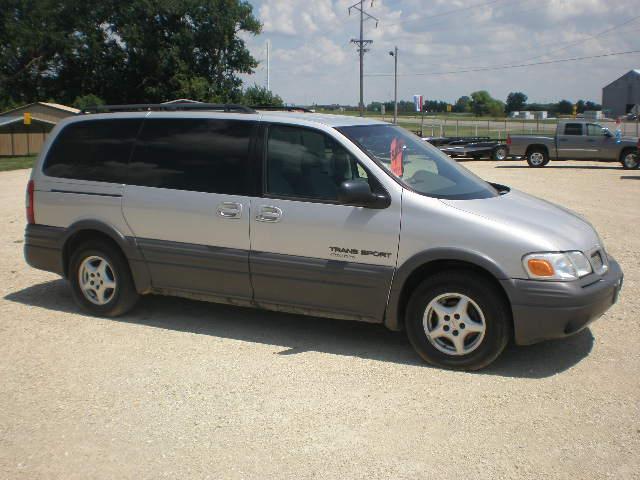 1998 Pontiac Montana SE