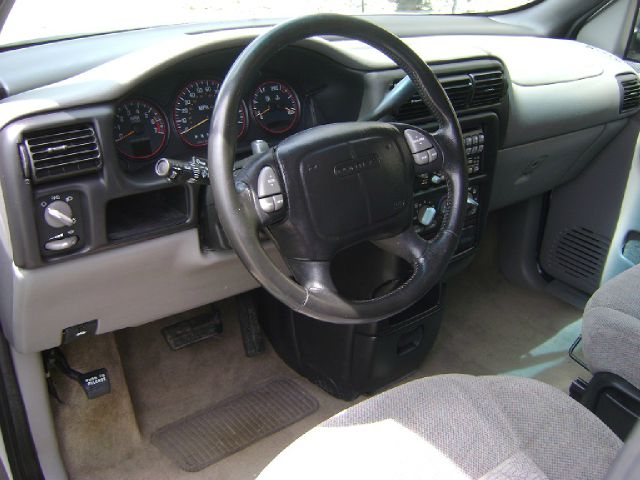 2000 Pontiac Montana 2WD 2dr Supercab 126