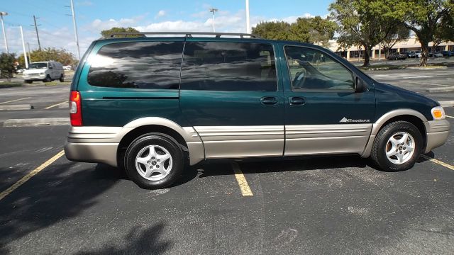 2000 Pontiac Montana 2WD 2dr Supercab 126