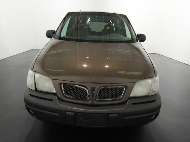 2000 Pontiac Montana 2WD 2dr Supercab 126